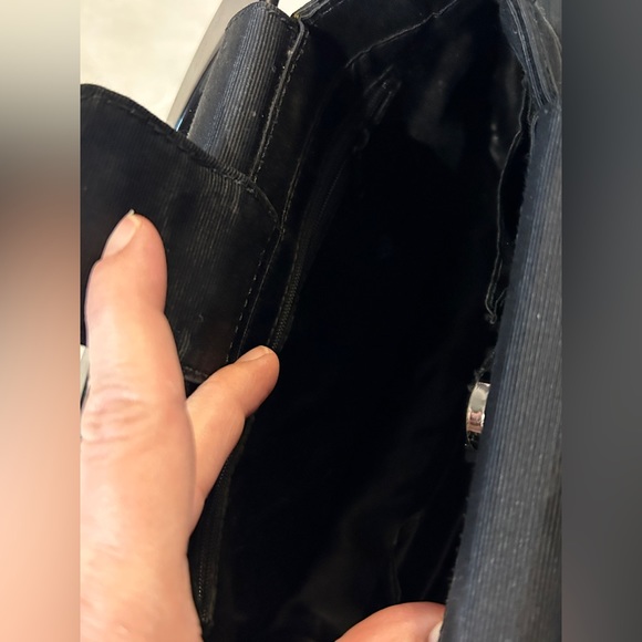 Vintage Black and White Small Floral Design Handbag - Picture 8 of 10